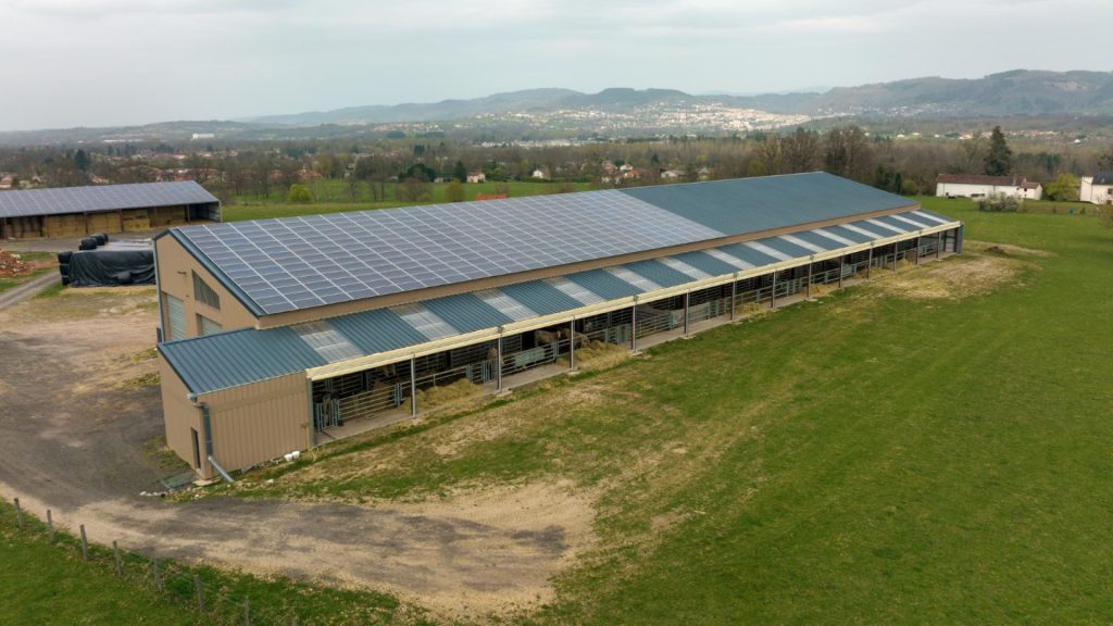 Panneaux photovoltaïques : une solution énergétique pour les bâtiments agricoles